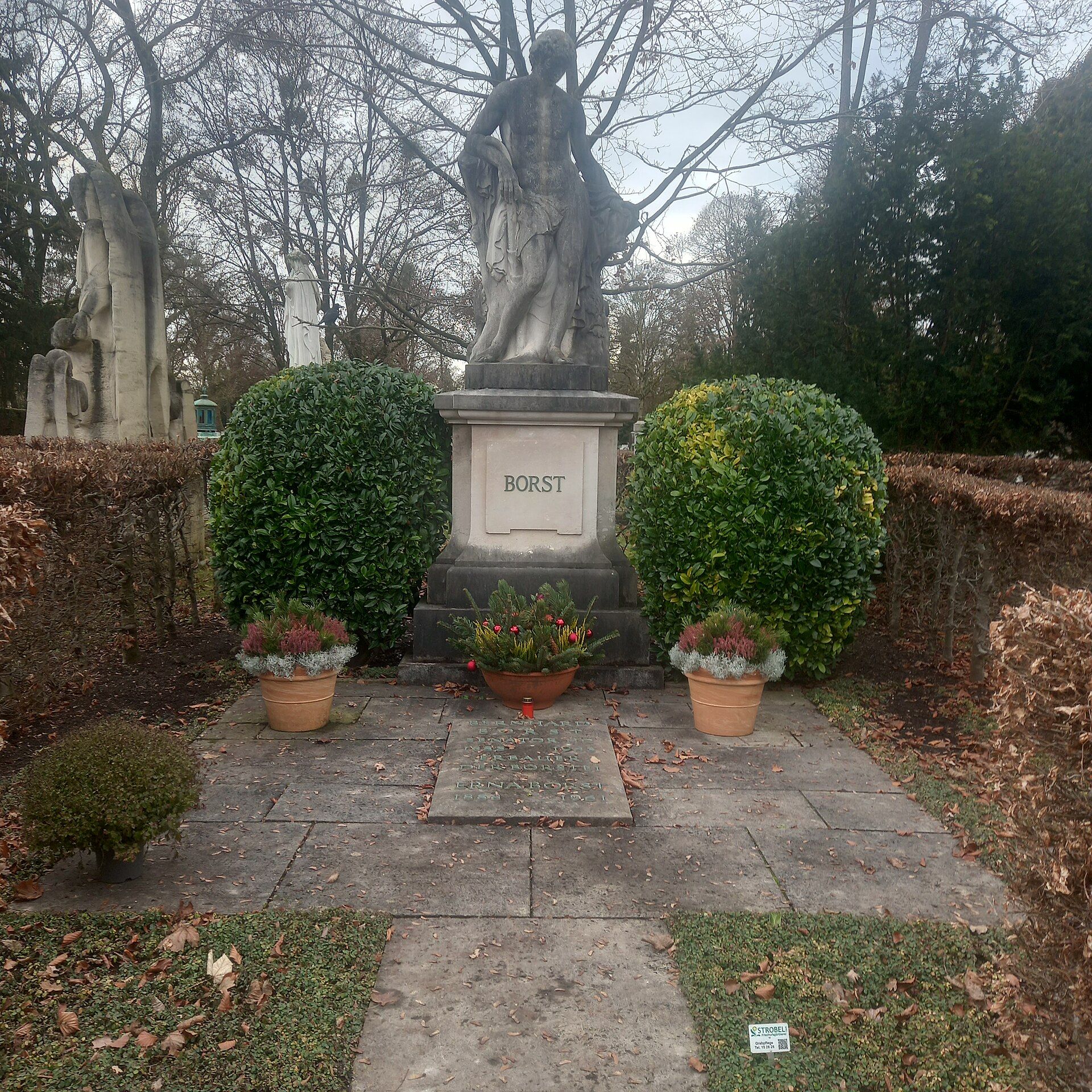 Familiengrab von Bernhard Borst auf dem Westfriedhof München